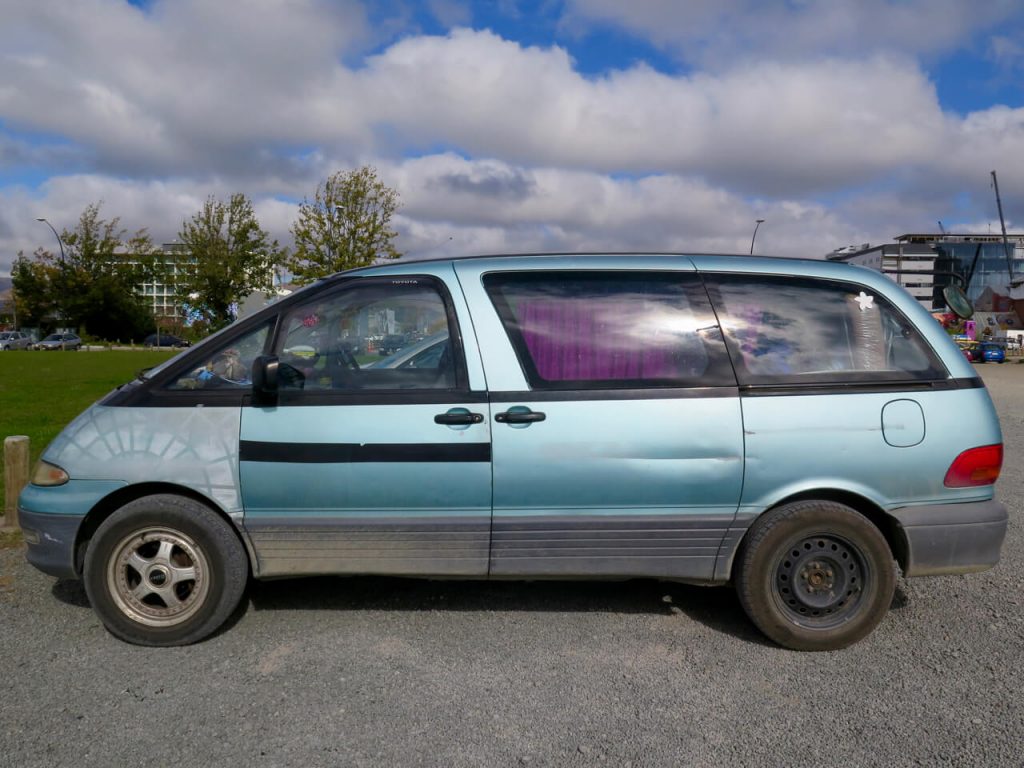 An ugly, beat-up van – the kind of van most people end up buying to travel New Zealand longterm. ©KettiWilhelm2016