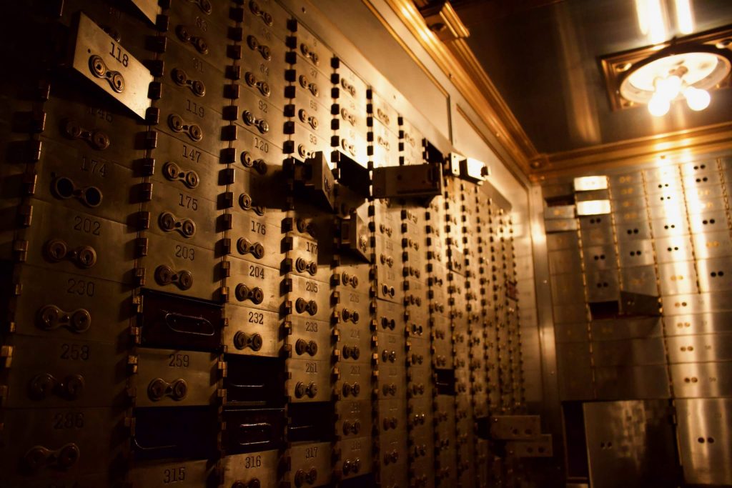 Vintage safety deposit boxes at the Chicago Board of Trade: safe and secure like a VPN? ©KettiWilhelm2019