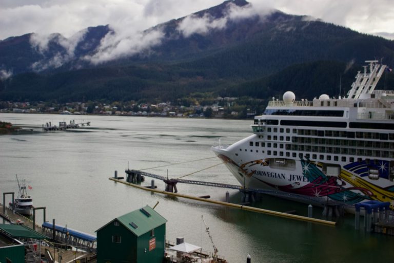 So Big Cruise Ships Are Bad for the Environment… But Why?