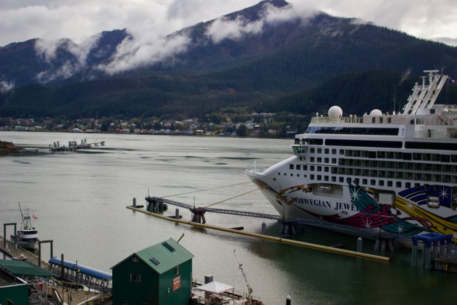 A Norwegian cruise ship in port in Juneau, Alaska. Cruise ships have many sustainability problems, including causing air pollution and water pollution. ©KettiWilhelm2020