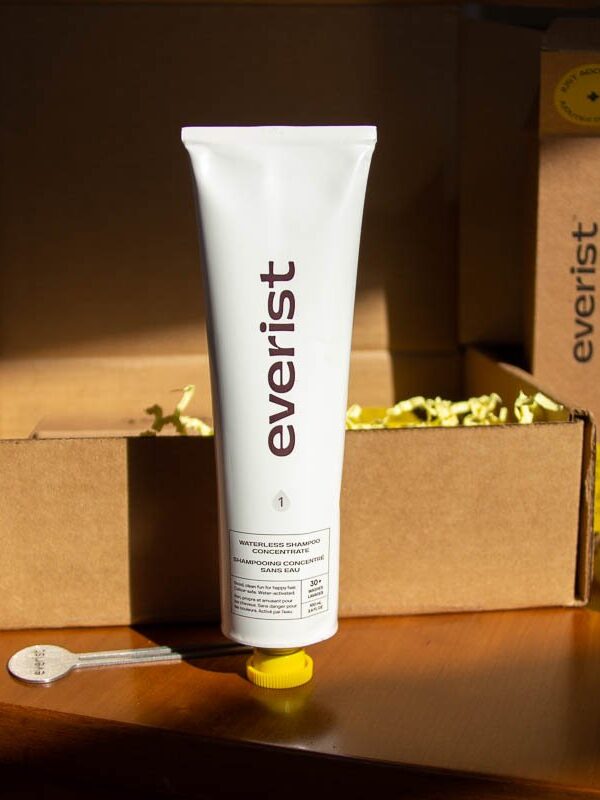 Everist Review: Concentrated Shampoo for Travel = Better Than Bars?