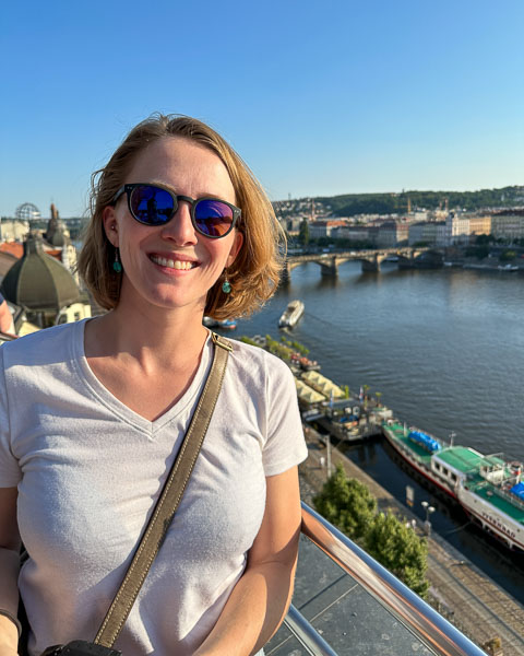 In my ivory white Unbound Merino wool t-shirt in Prague, after a week of wearing the same travel t-shirt. ©KettiWilhelm2023