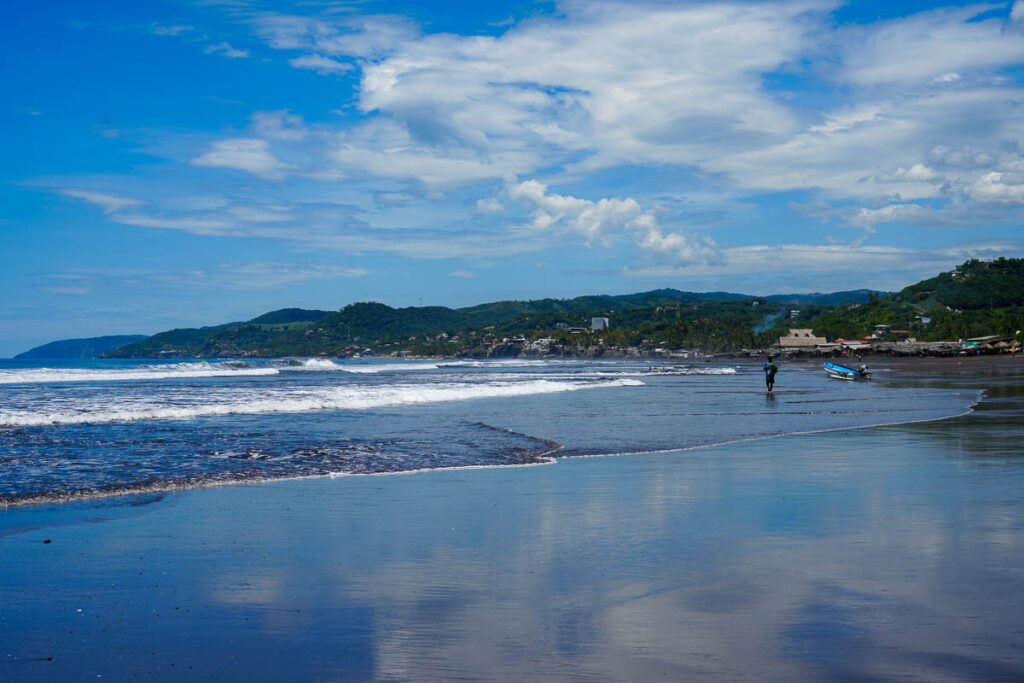 The wide, black sand of San Blas beach in El Salvador. ©KettiWilhelm2023