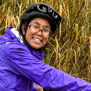 One of our Italy bike trip guests riding her e-bike in the Marche region. ©KettiWilhelm2025