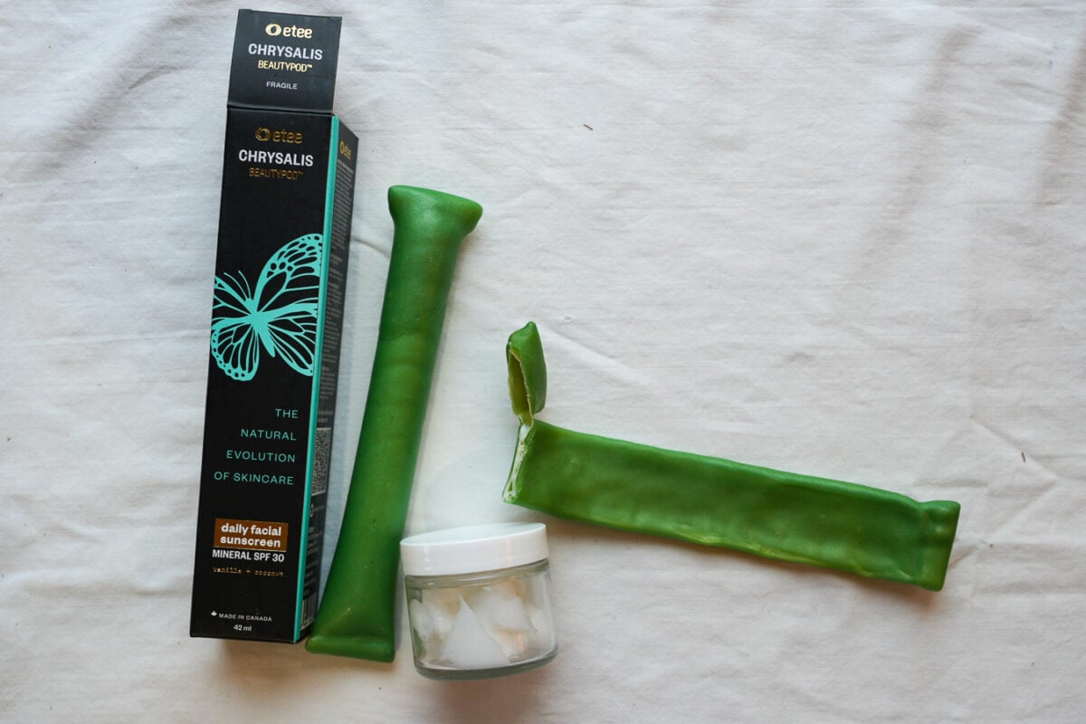 Compostable daily mineral facial sunscreen and its refill tube, made of hemp and beeswax from ETEE, a plastic-free skincare and home products brand. ©KettiWilhelm2026