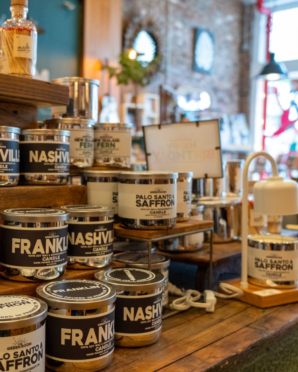 Nashville and Franklin scented candles at the Green Room, a sustainable shop in downtown Franklin, Tennessee. ©KettiWilhelm2026