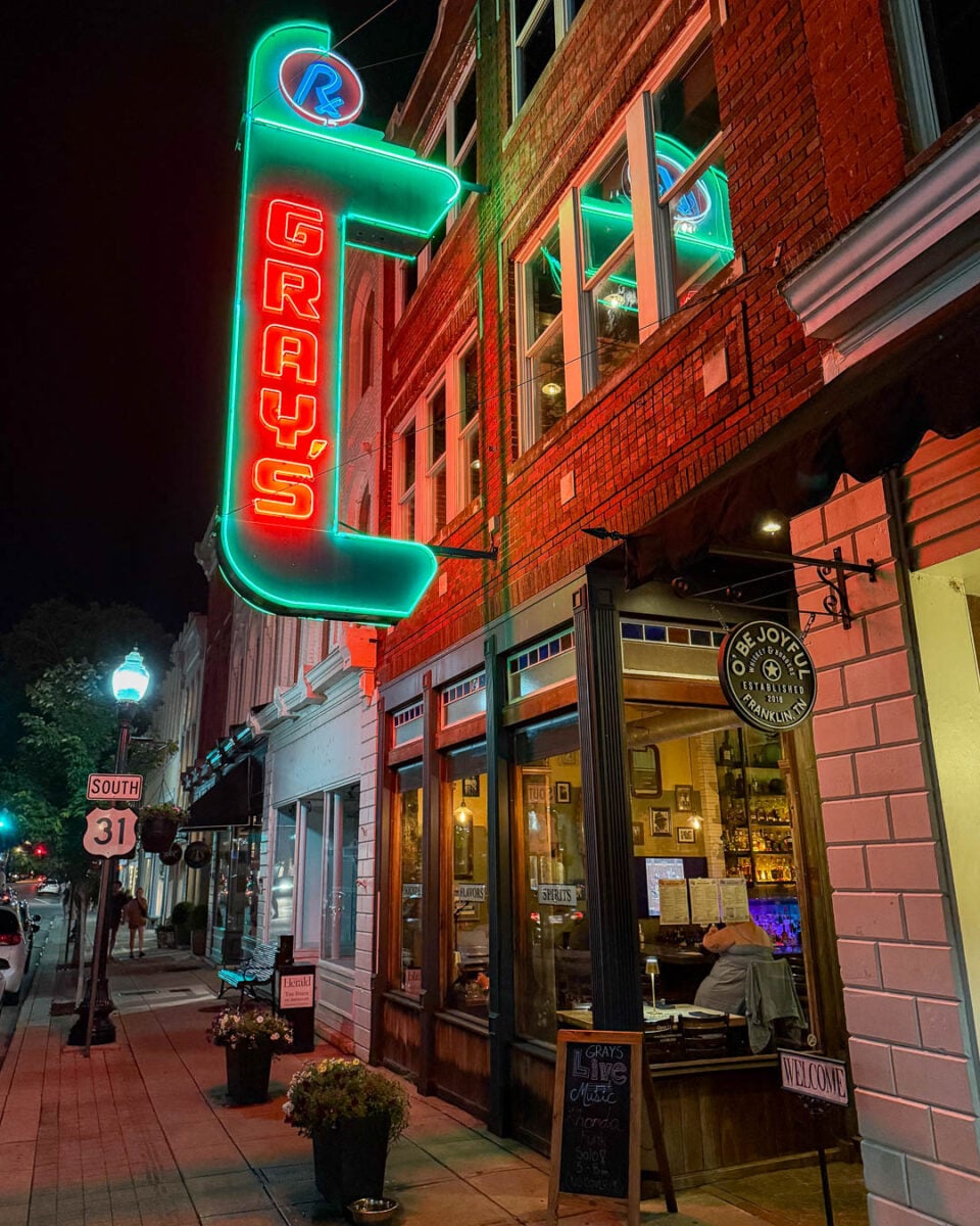 Neon sign for Grays on Main, one of the best dinner and music spots in Franklin, Tennessee. ©KettiWilhelm2026
